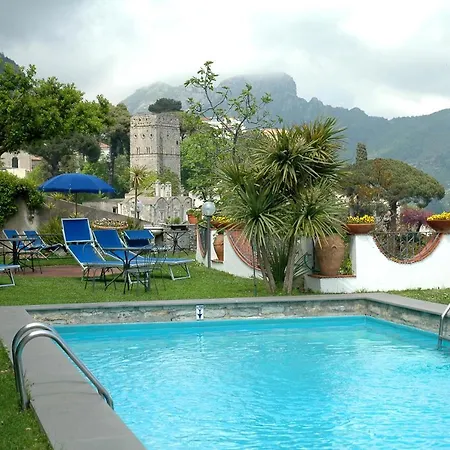 La Casarella Seaview Apartments *